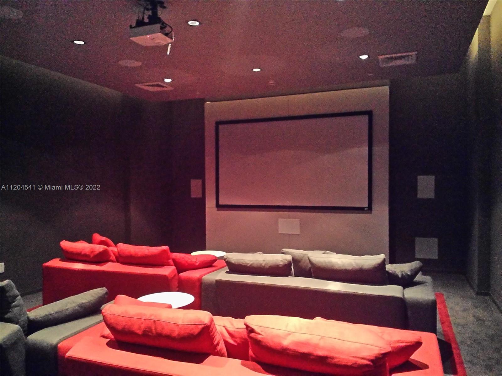1100 MILLECENTO RESIDENCE - Residential Lease