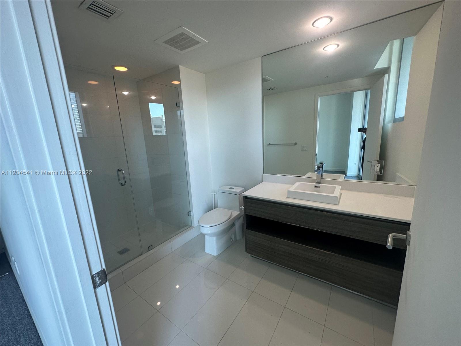 1100 MILLECENTO RESIDENCE - Residential Lease