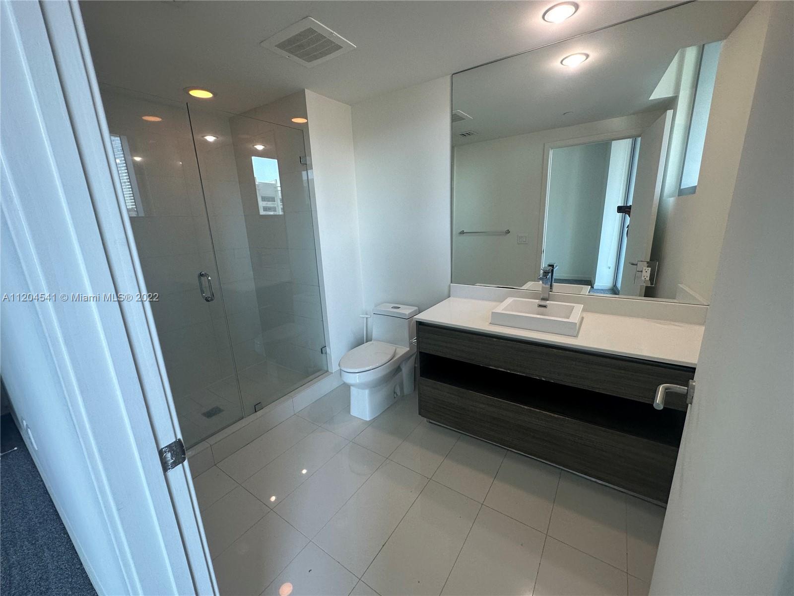 1100 MILLECENTO RESIDENCE - Residential Lease