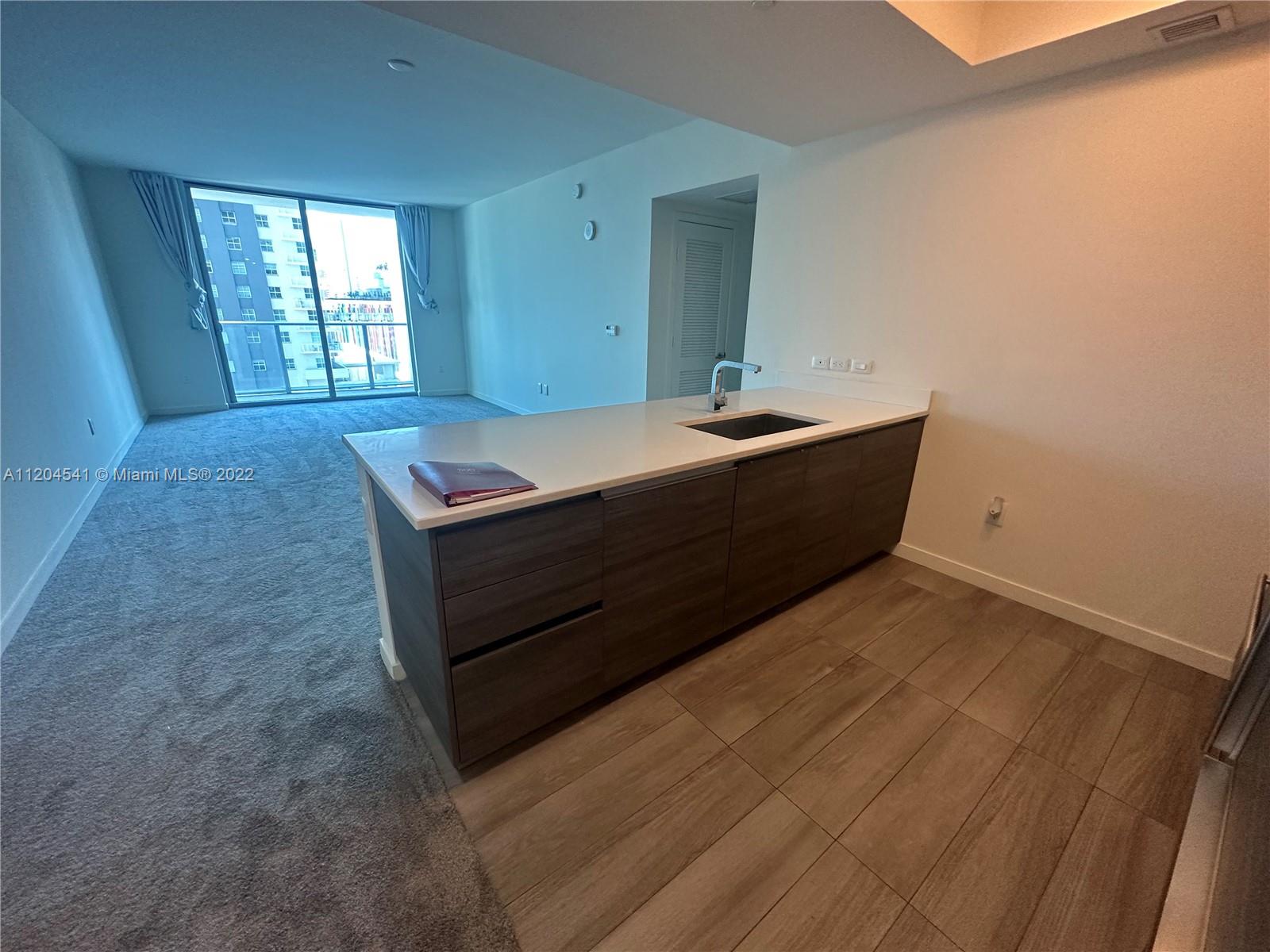 1100 MILLECENTO RESIDENCE - Residential Lease