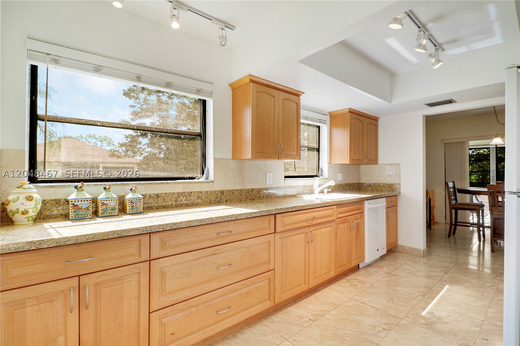 BUTTONWOOD 1 - Residential