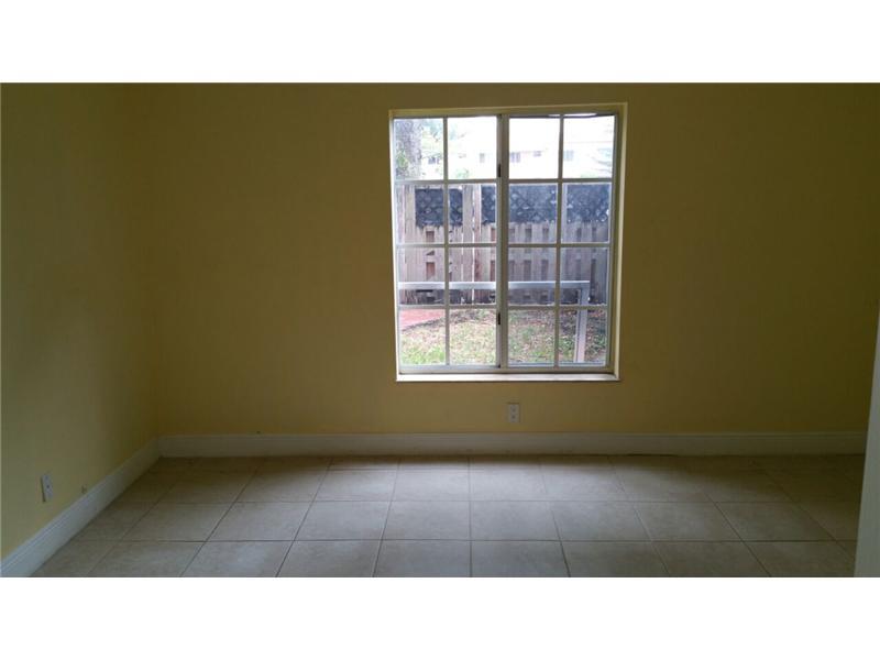 DORAL GARDENS II CONDO - Residential Lease