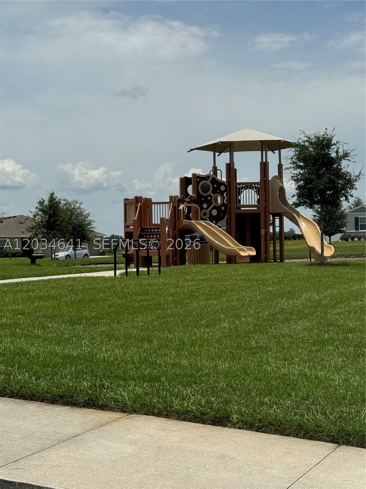 GARDENS II AT LAKE JACKSON - Residential
