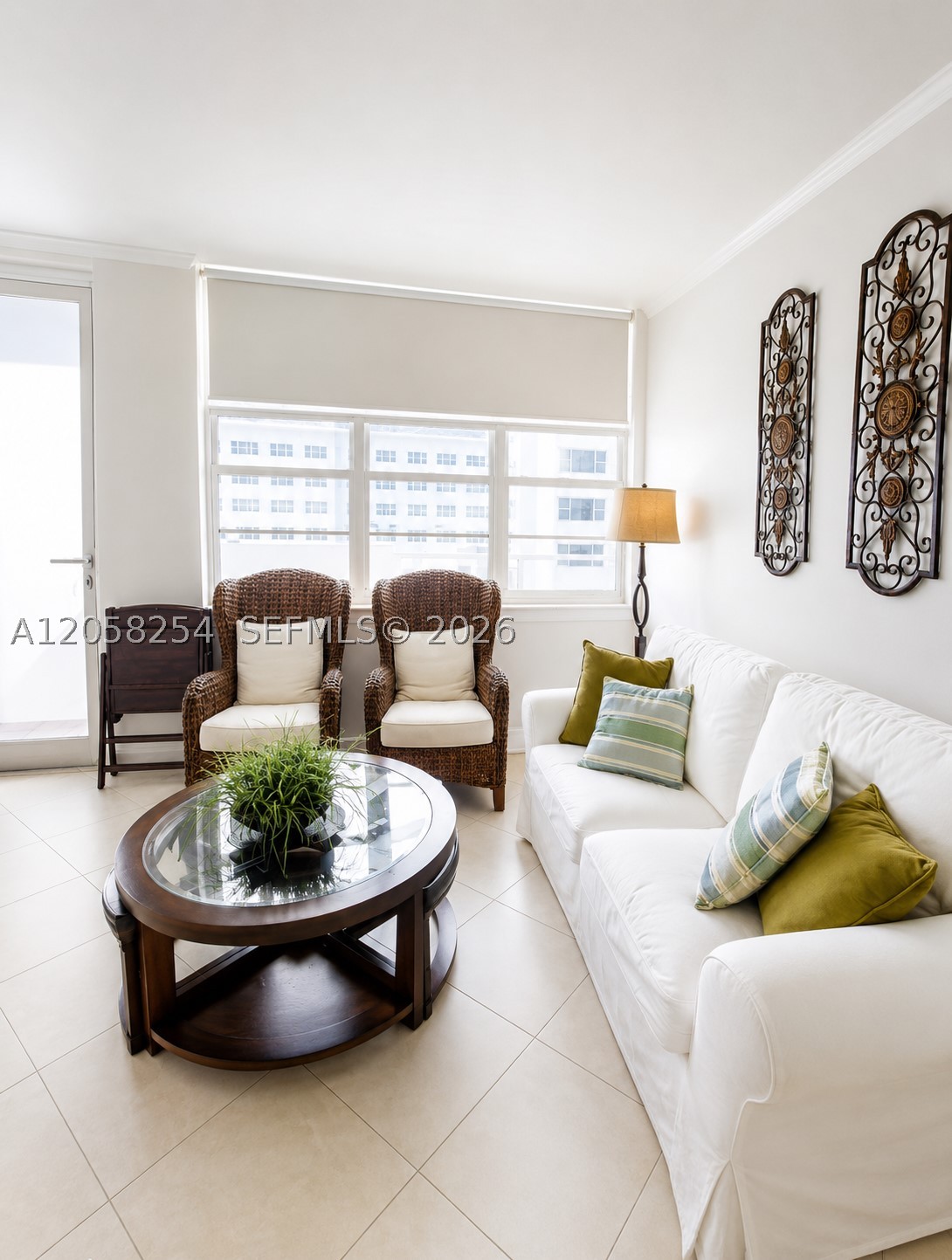 THE DECOPLAGE CONDO - Residential