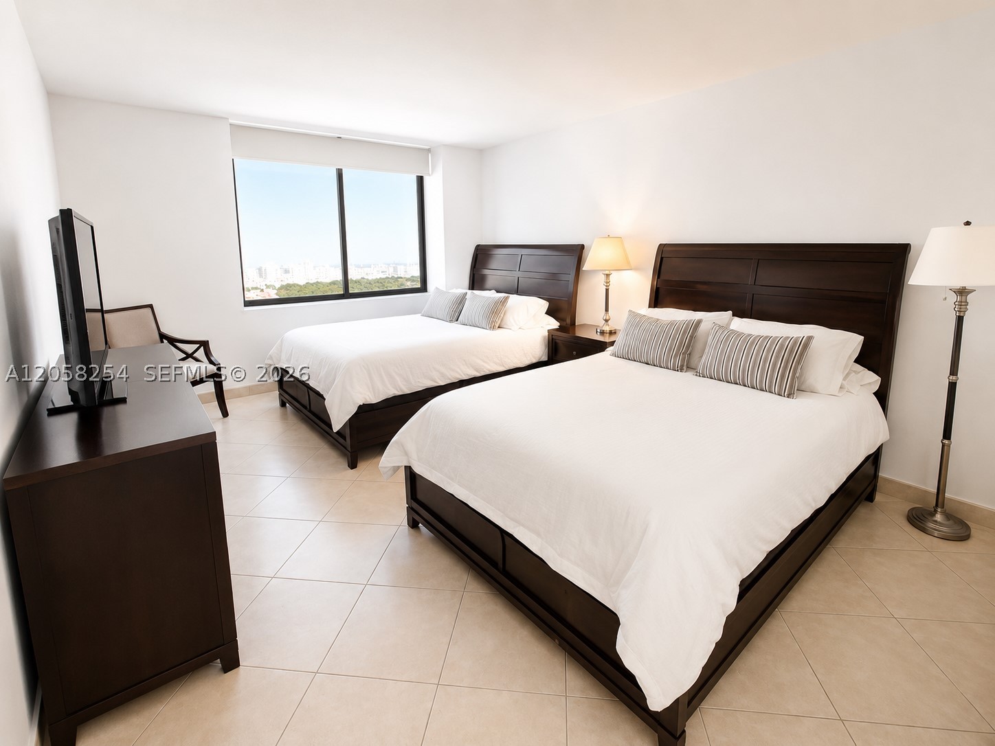 THE DECOPLAGE CONDO - Residential