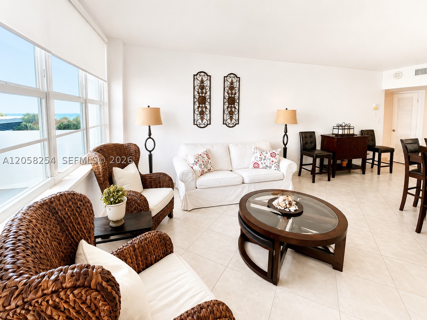 THE DECOPLAGE CONDO - Residential