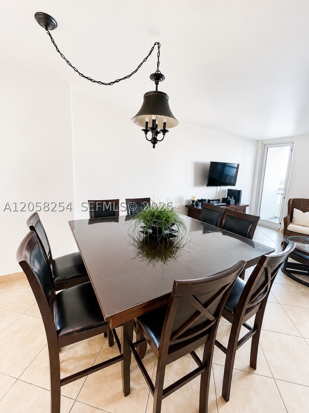 THE DECOPLAGE CONDO - Residential