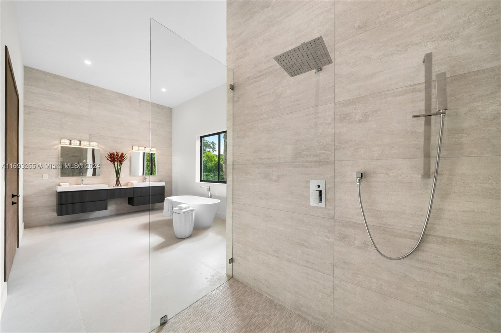 DOMUS ONE - Residential