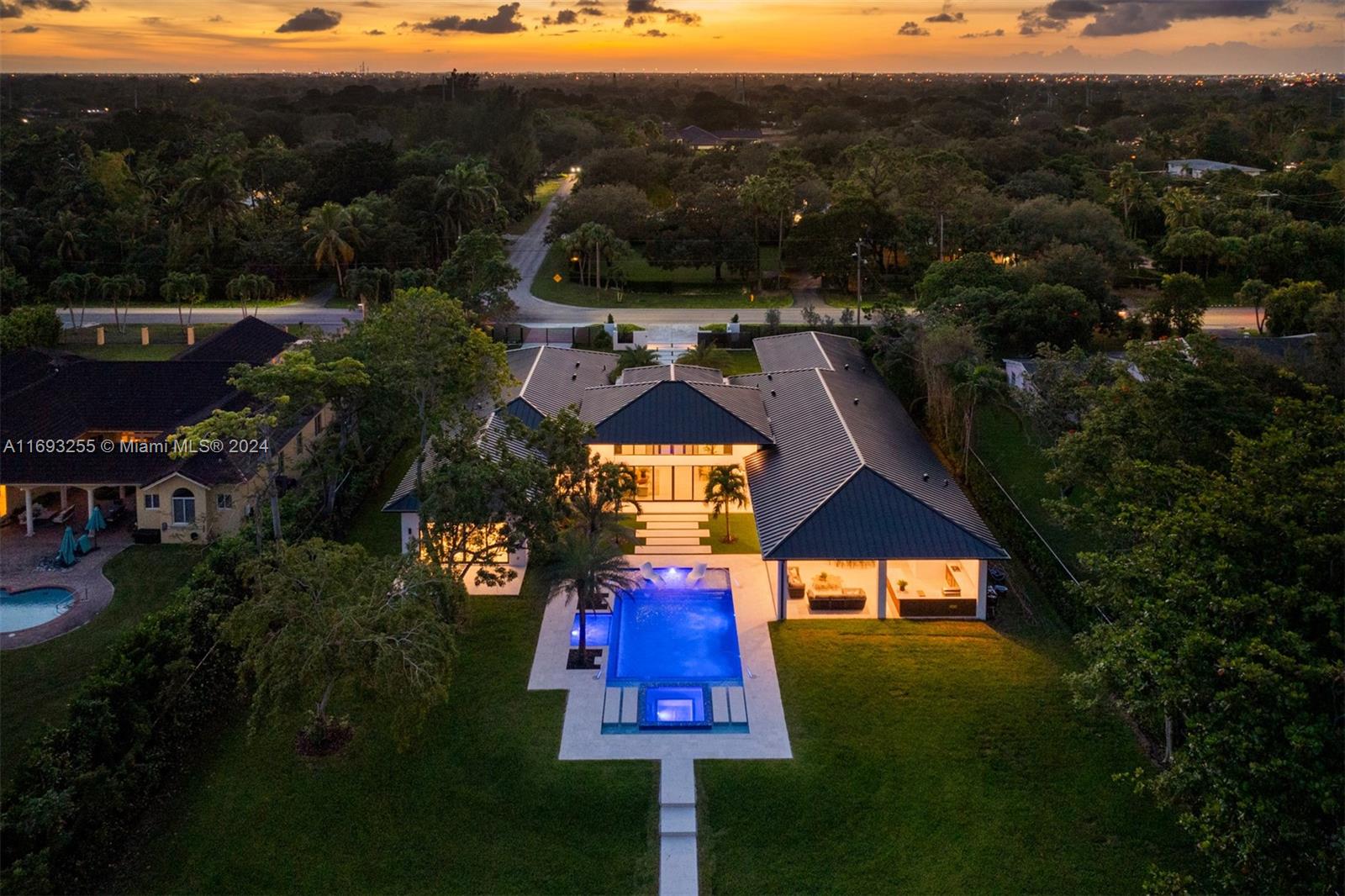 DOMUS ONE - Residential
