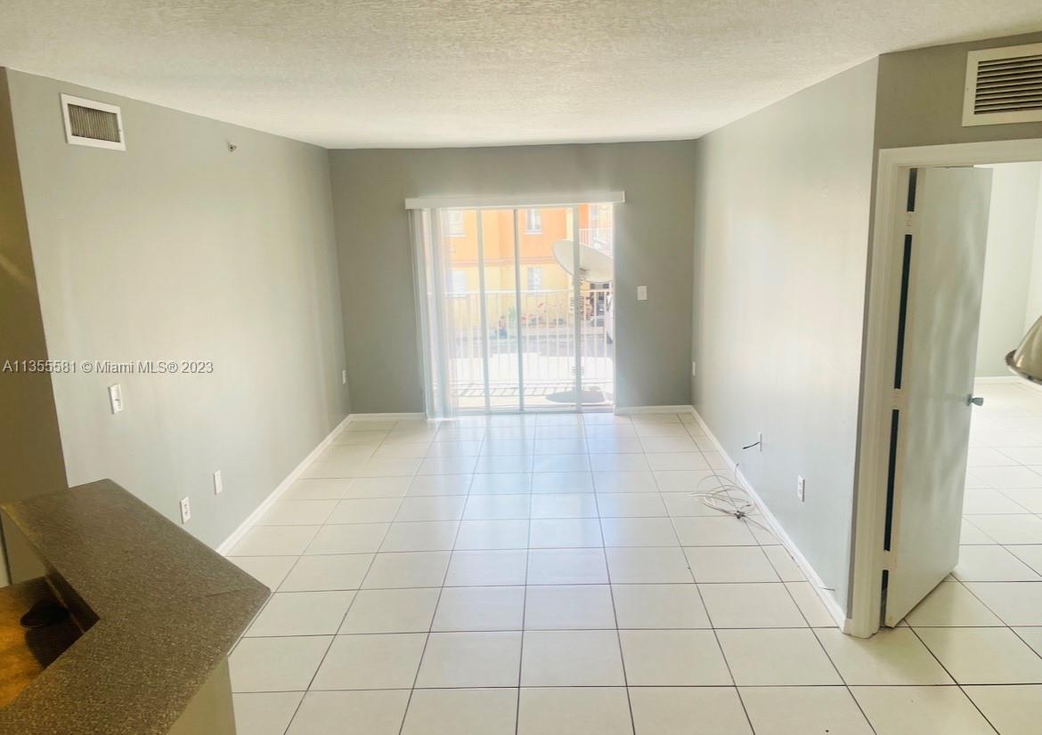 THE OAKS AT MIAMI GARDENS - Residential Lease