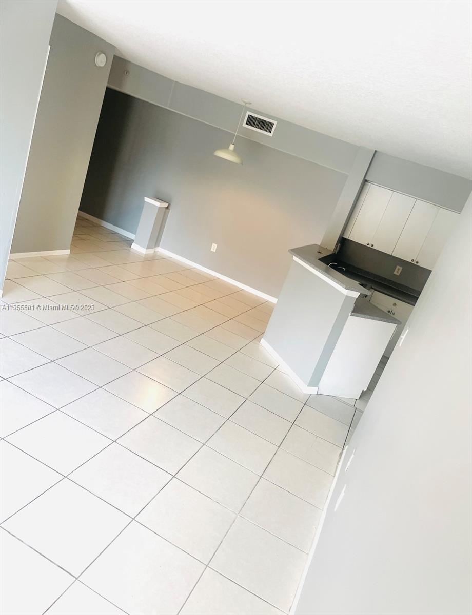 THE OAKS AT MIAMI GARDENS - Residential Lease