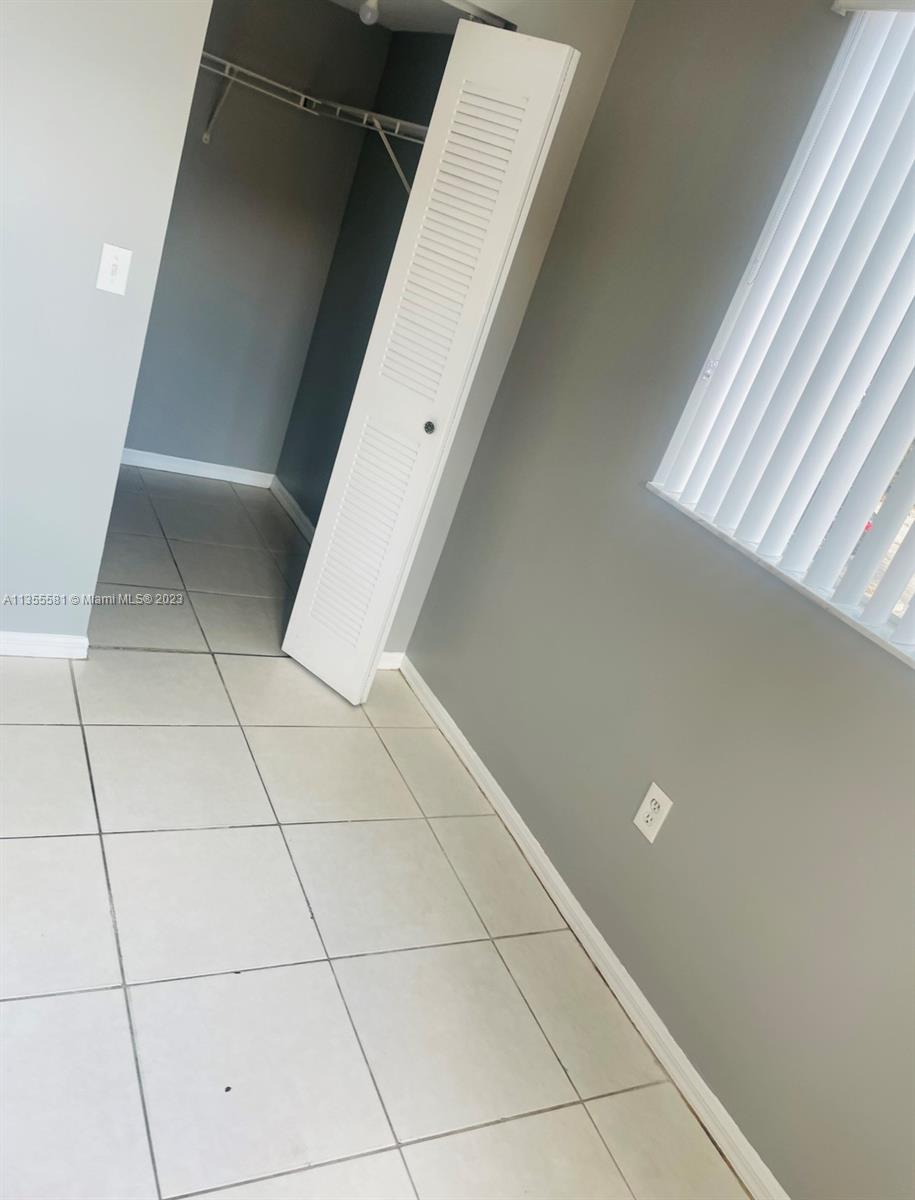 THE OAKS AT MIAMI GARDENS - Residential Lease