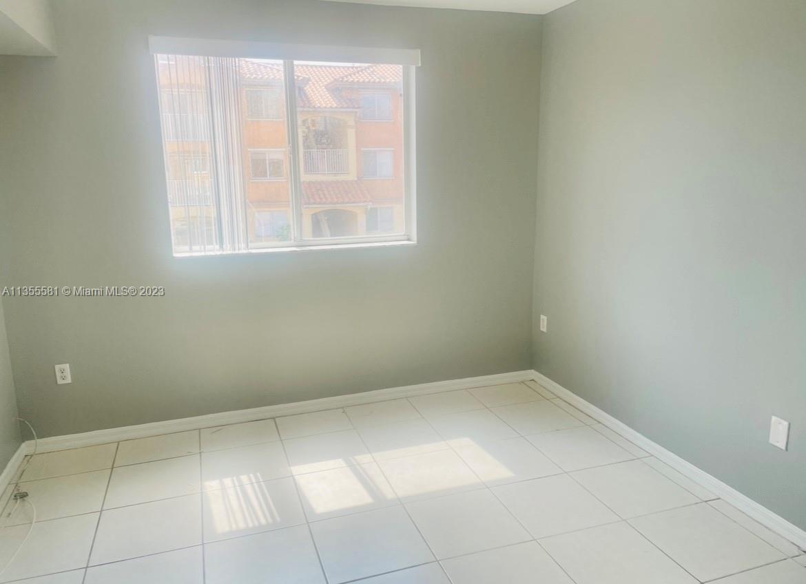 THE OAKS AT MIAMI GARDENS - Residential Lease