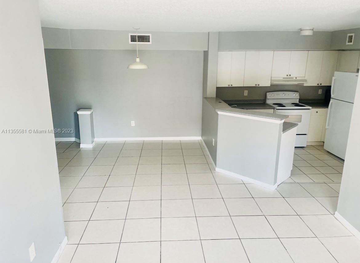 THE OAKS AT MIAMI GARDENS - Residential Lease