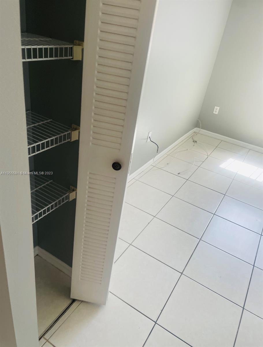THE OAKS AT MIAMI GARDENS - Residential Lease