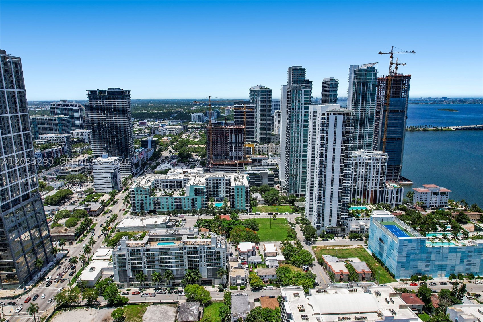 BANYAN PLACE AMD & EXTENS - Residential Lease