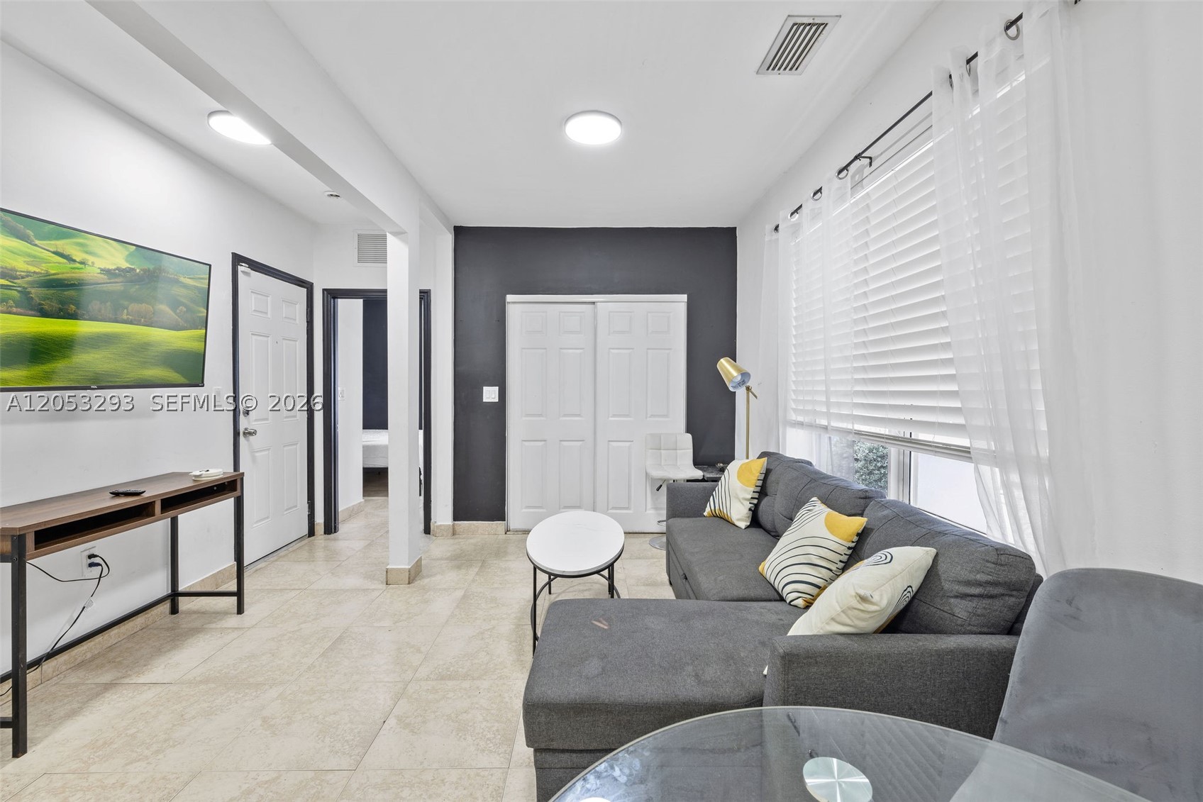 BANYAN PLACE AMD & EXTENS - Residential Lease