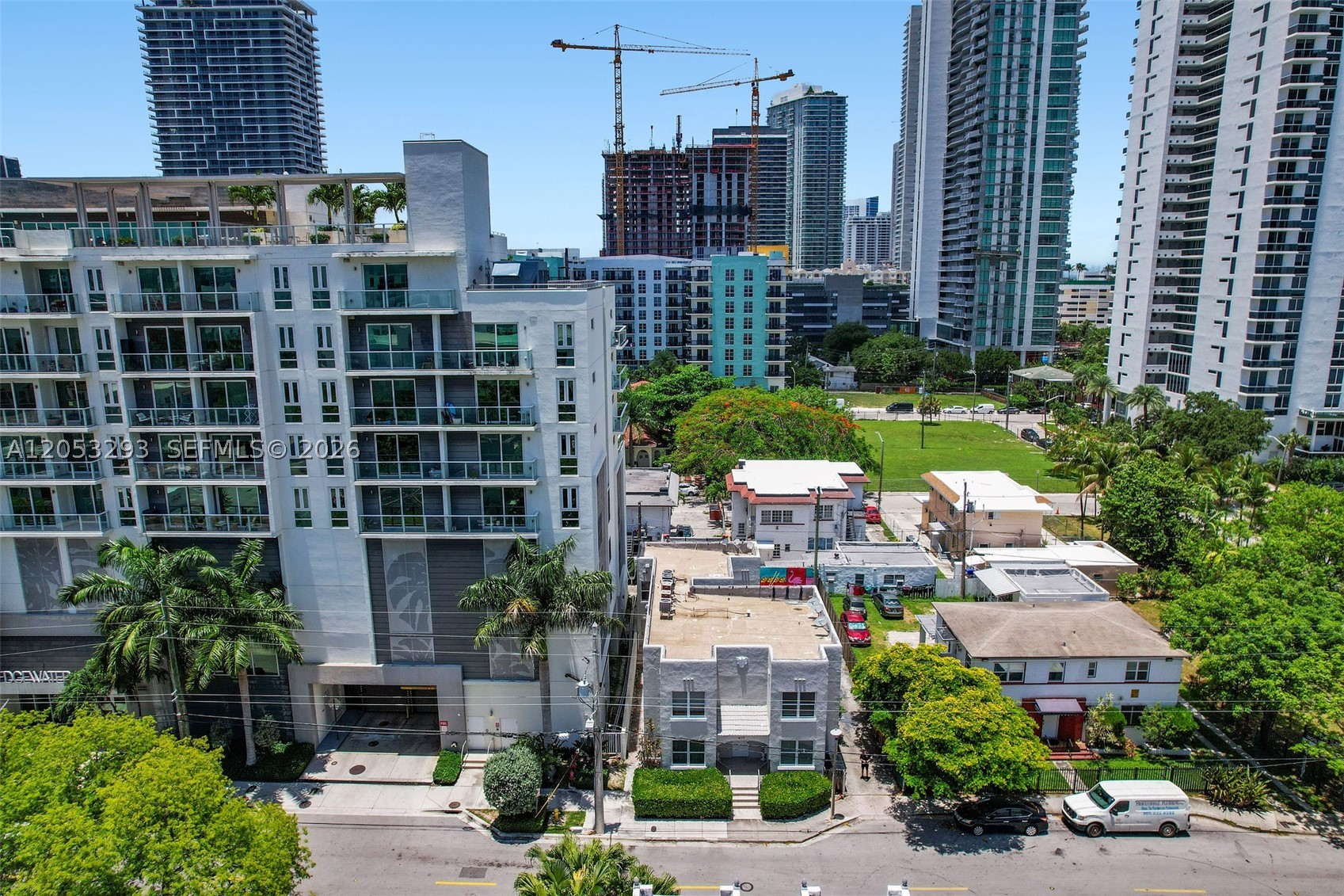 BANYAN PLACE AMD & EXTENS - Residential Lease