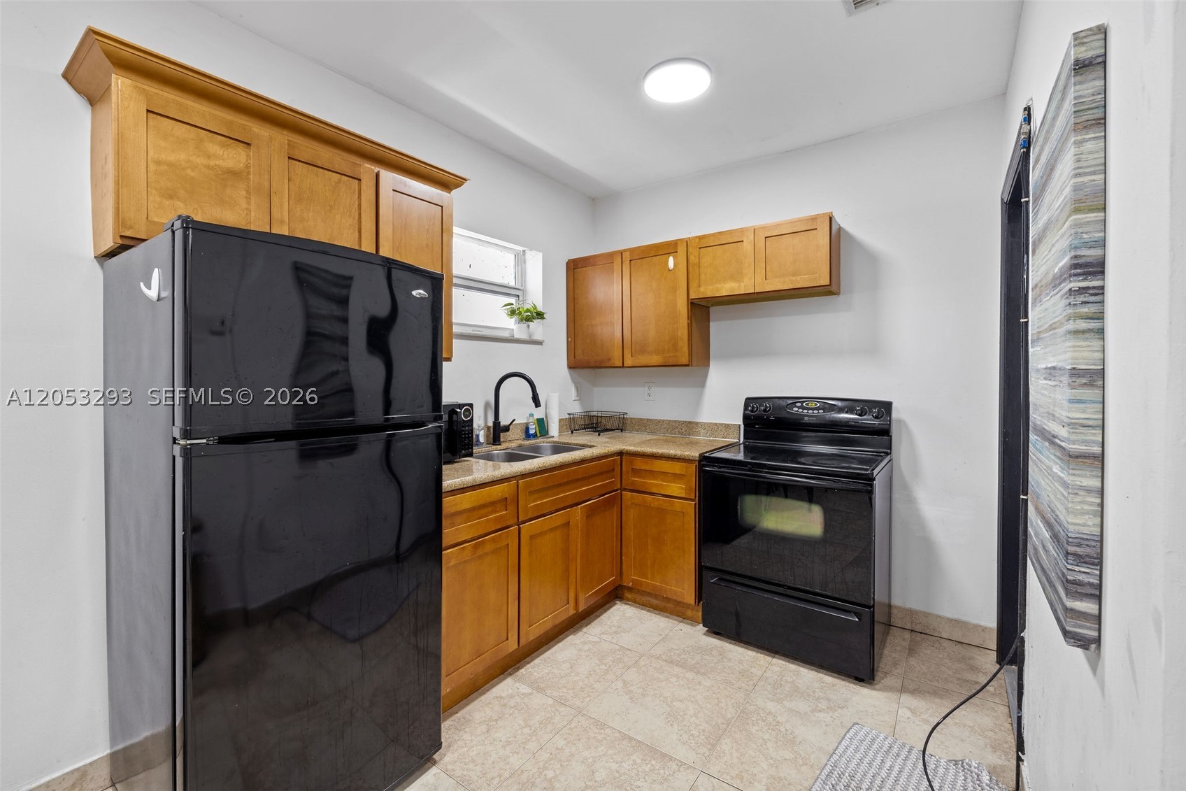 BANYAN PLACE AMD & EXTENS - Residential Lease