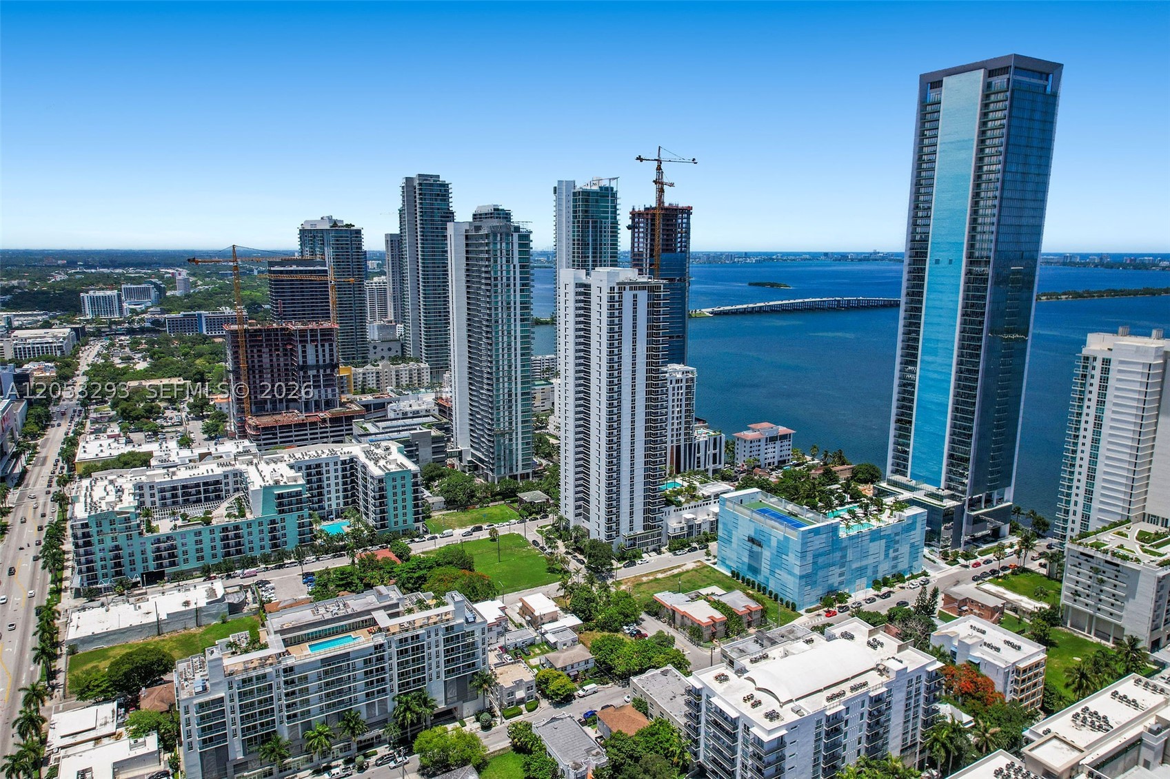 BANYAN PLACE AMD & EXTENS - Residential Lease
