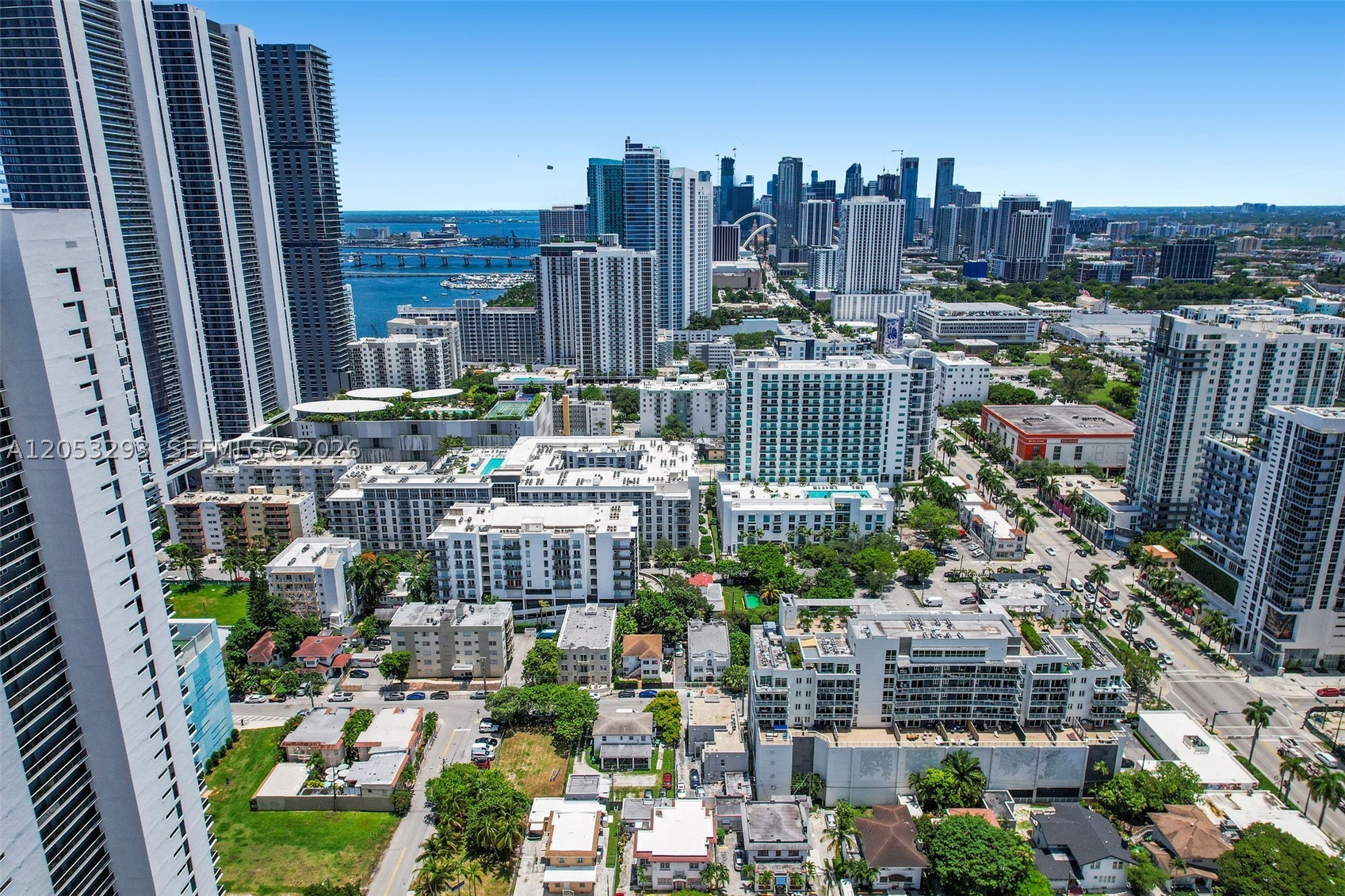 BANYAN PLACE AMD & EXTENS - Residential Lease