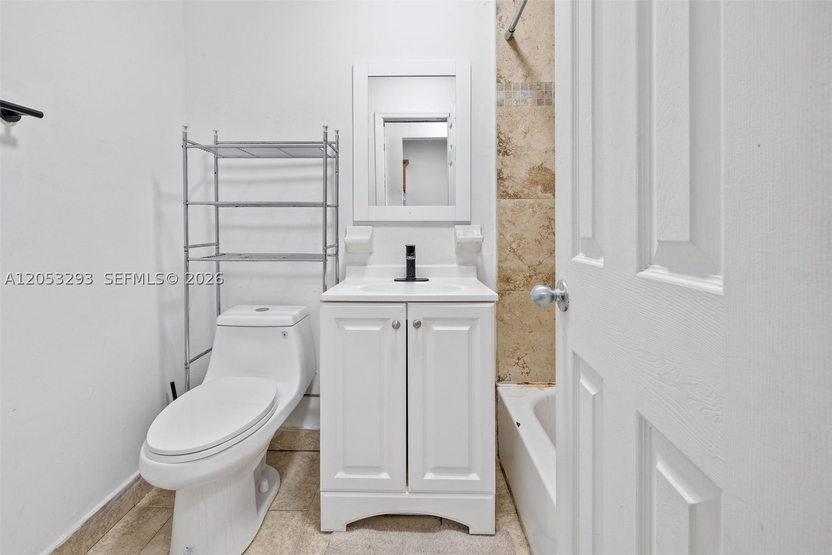 BANYAN PLACE AMD & EXTENS - Residential Lease