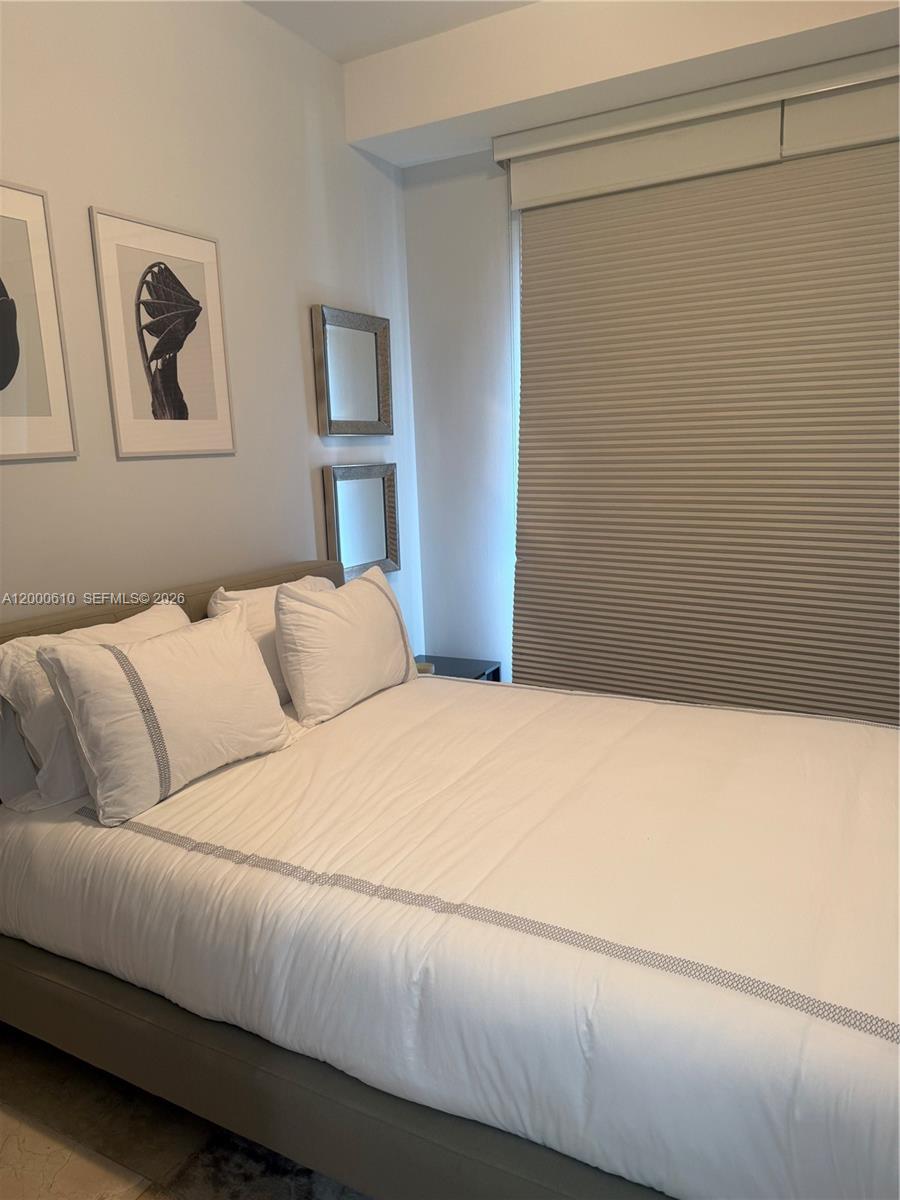 TURNBERRY VLG NO TOWER CO - Residential