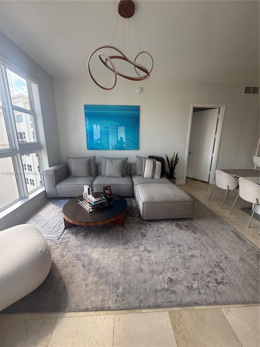 TURNBERRY VLG NO TOWER CO - Residential