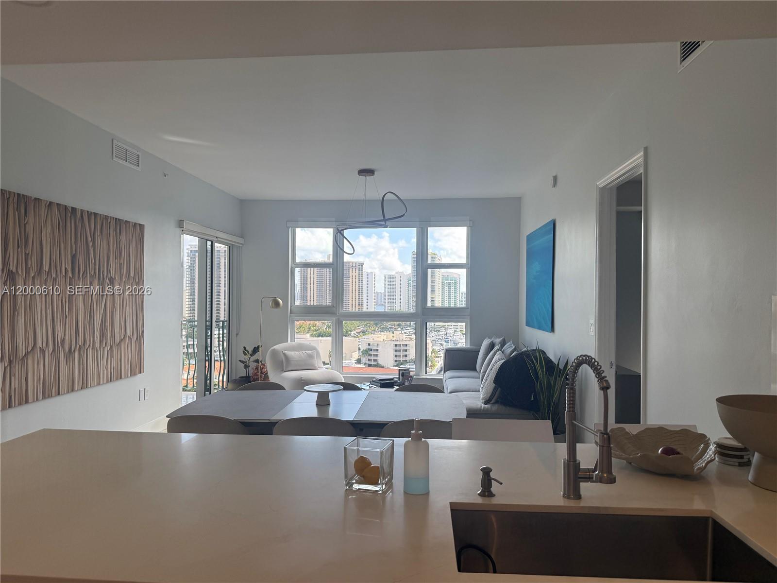 TURNBERRY VLG NO TOWER CO - Residential