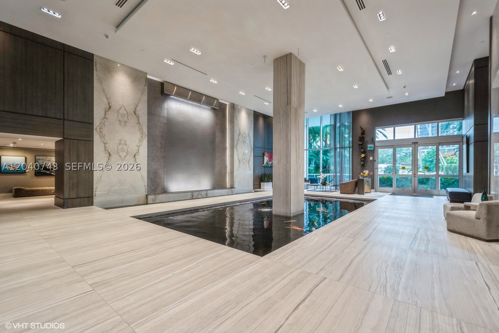 LAS OLAS RIVER HOUSE COND - Residential