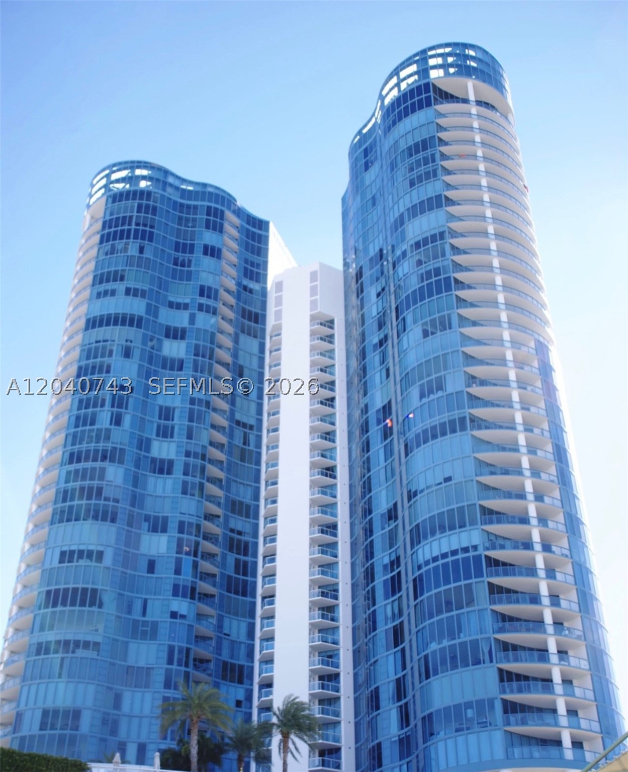 LAS OLAS RIVER HOUSE COND - Residential