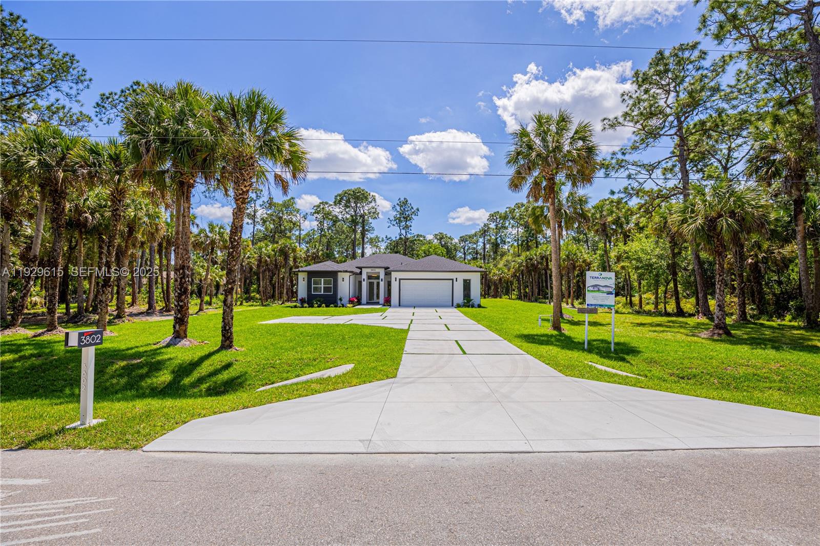 GOLDEN GATE ESTATES - Residential
