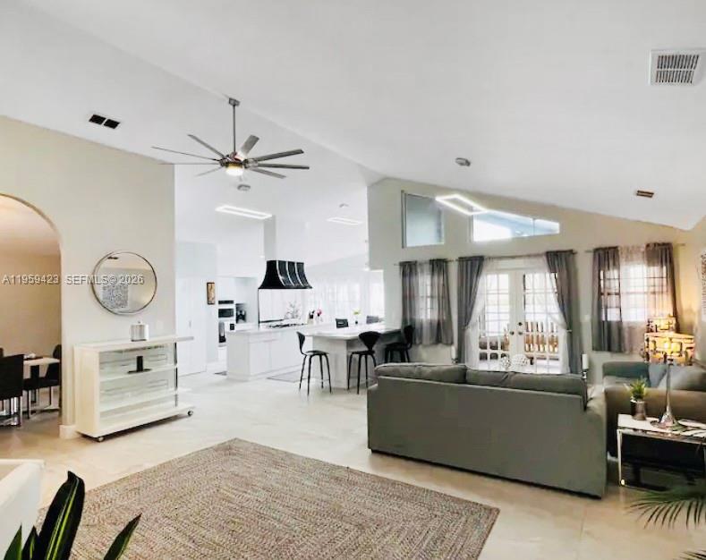 Lochloosa Lakefront - Residential