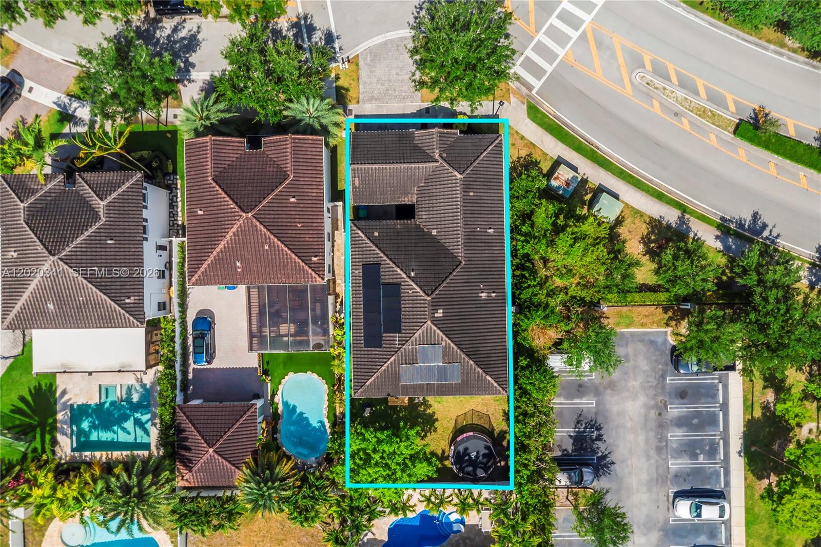 KENDALL COMMONS RESIDENTI - Residential