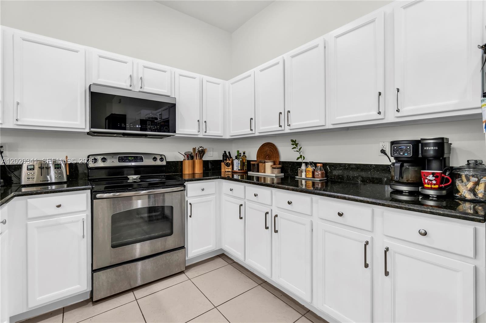 KENDALL COMMONS RESIDENTI - Residential