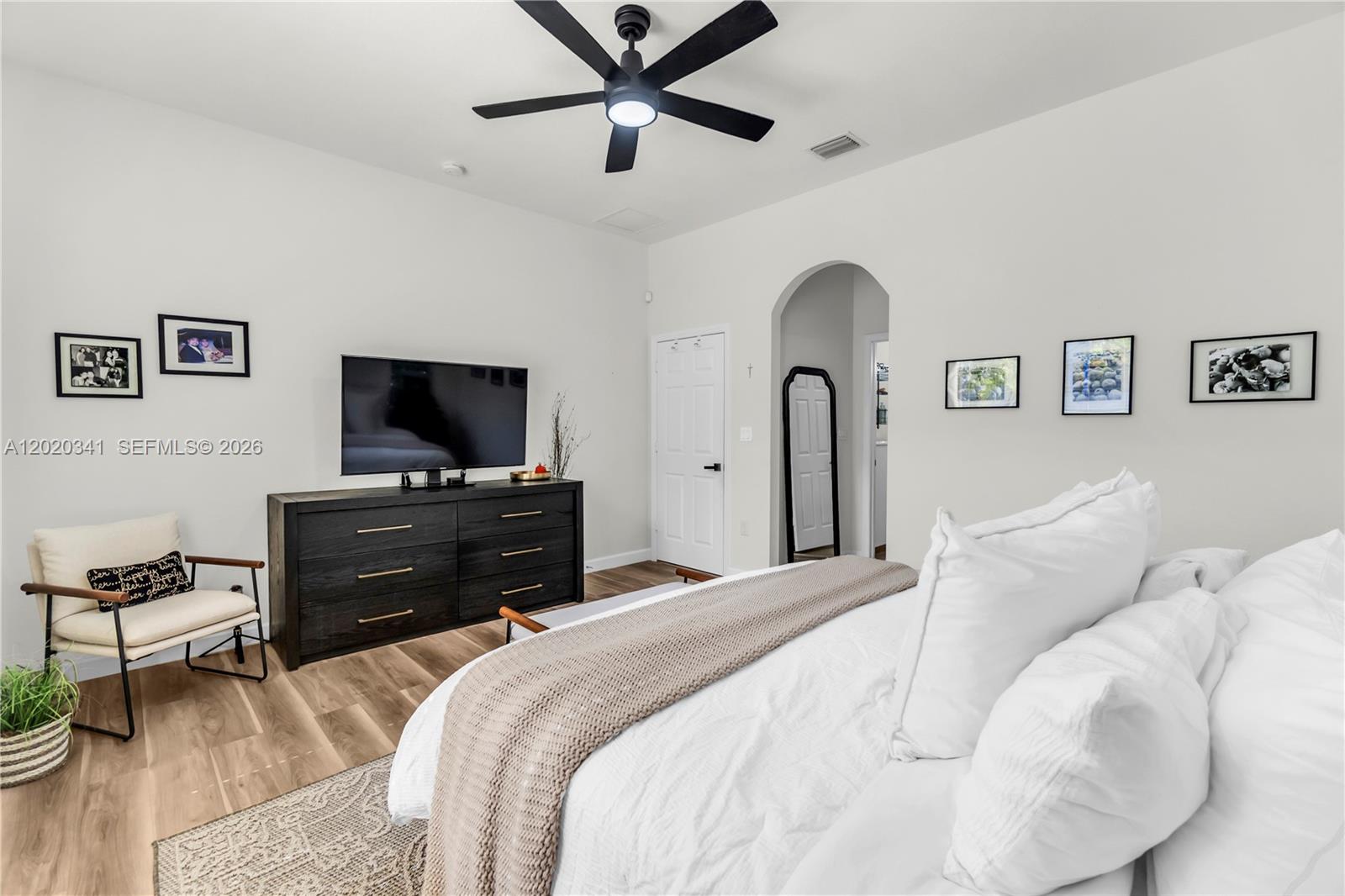 KENDALL COMMONS RESIDENTI - Residential