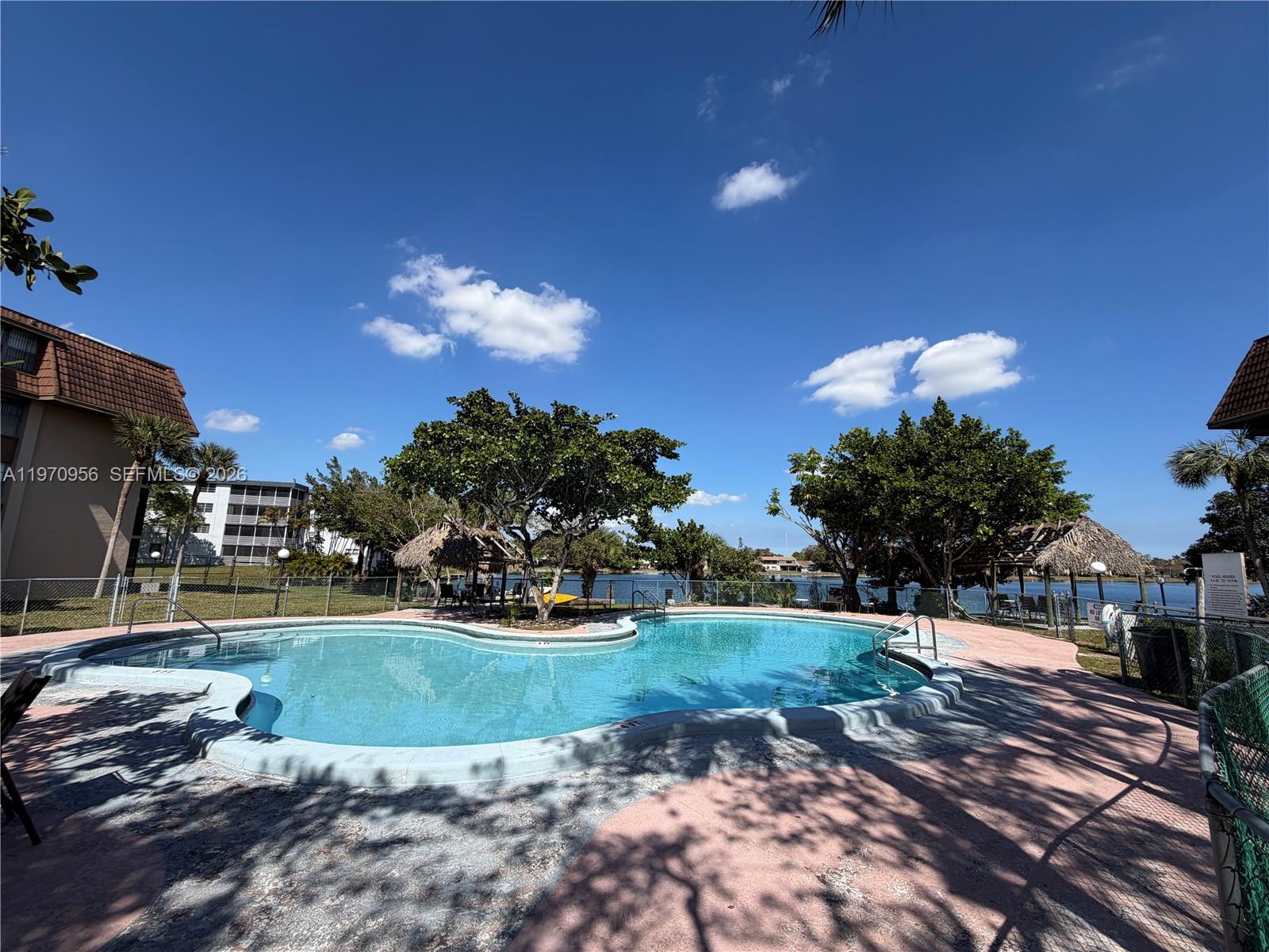 COCO WOOD CONDO - Residential