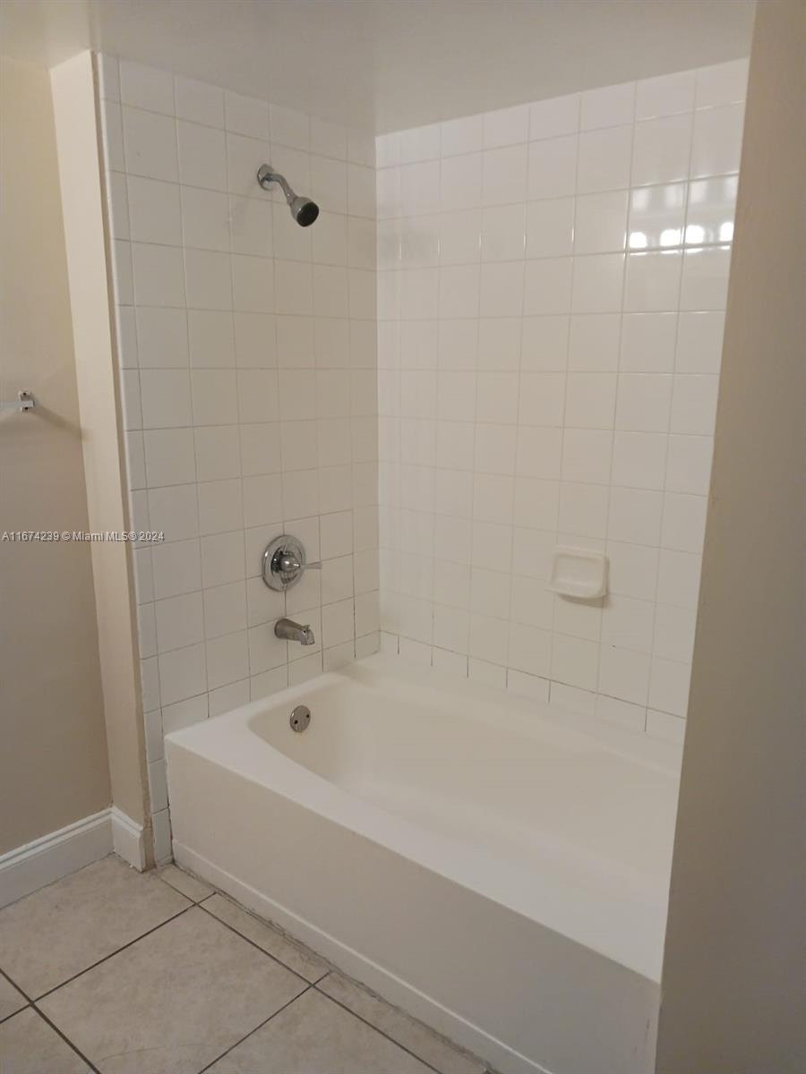 LA VIA CONDO - Residential Lease