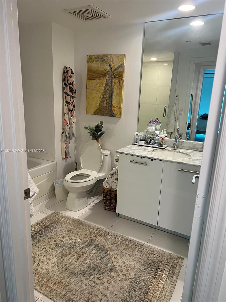 500 BRICKELL WEST CONDO - Residential Lease