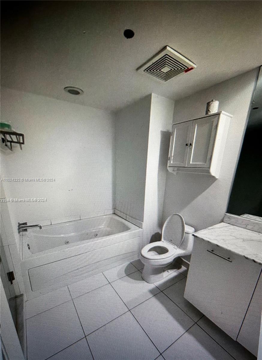 500 BRICKELL WEST CONDO - Residential Lease