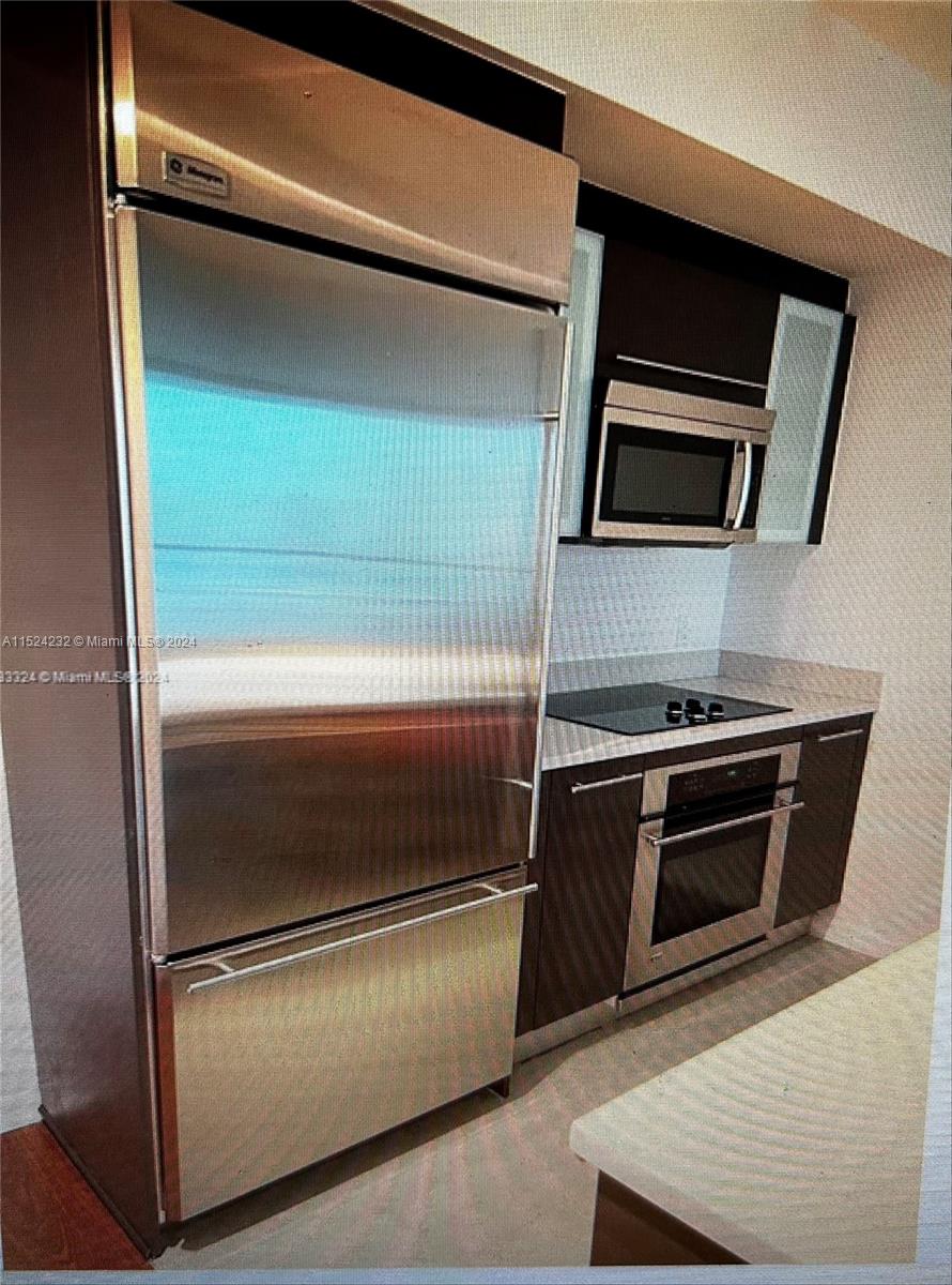 500 BRICKELL WEST CONDO - Residential Lease
