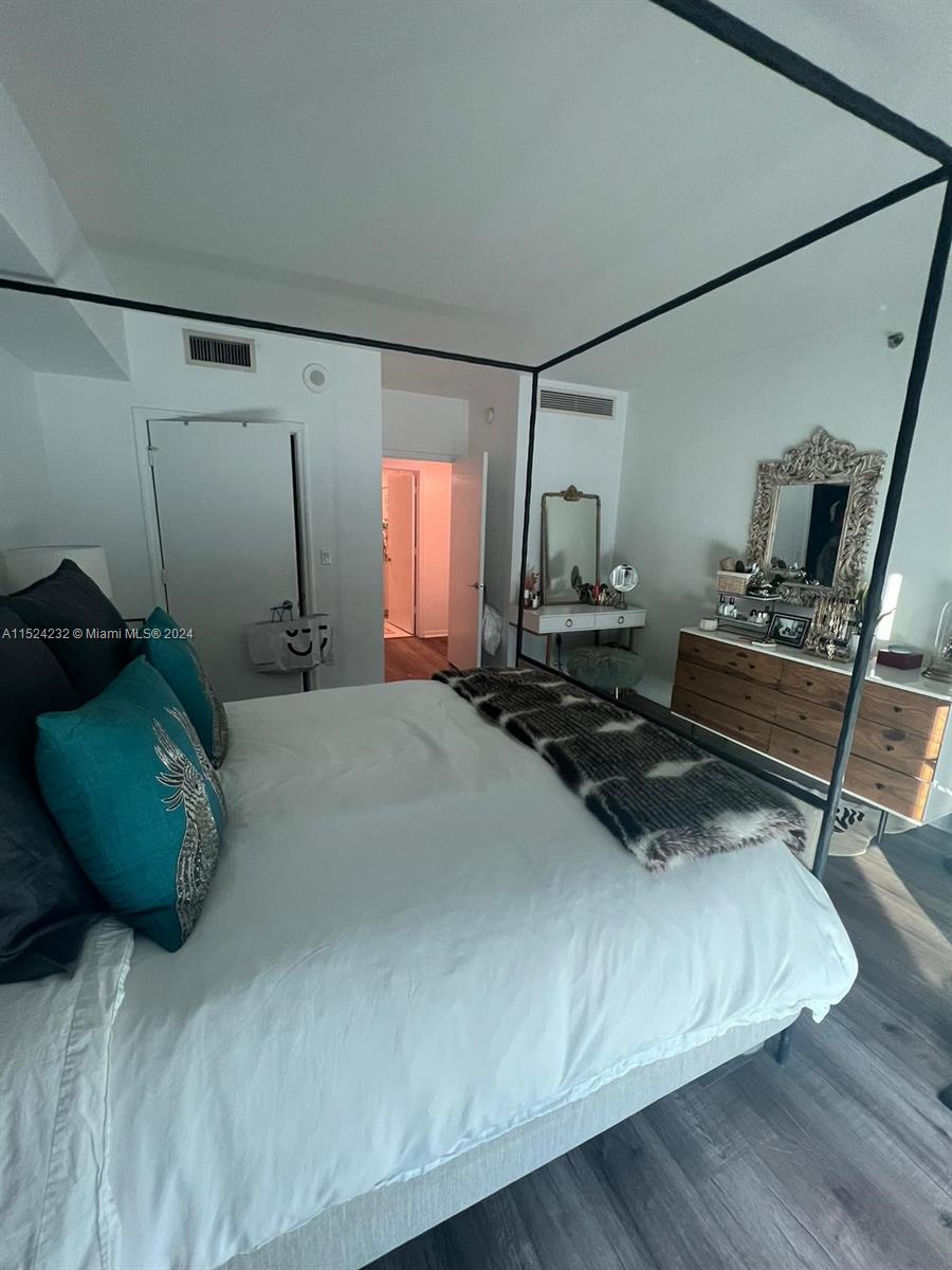 500 BRICKELL WEST CONDO - Residential Lease
