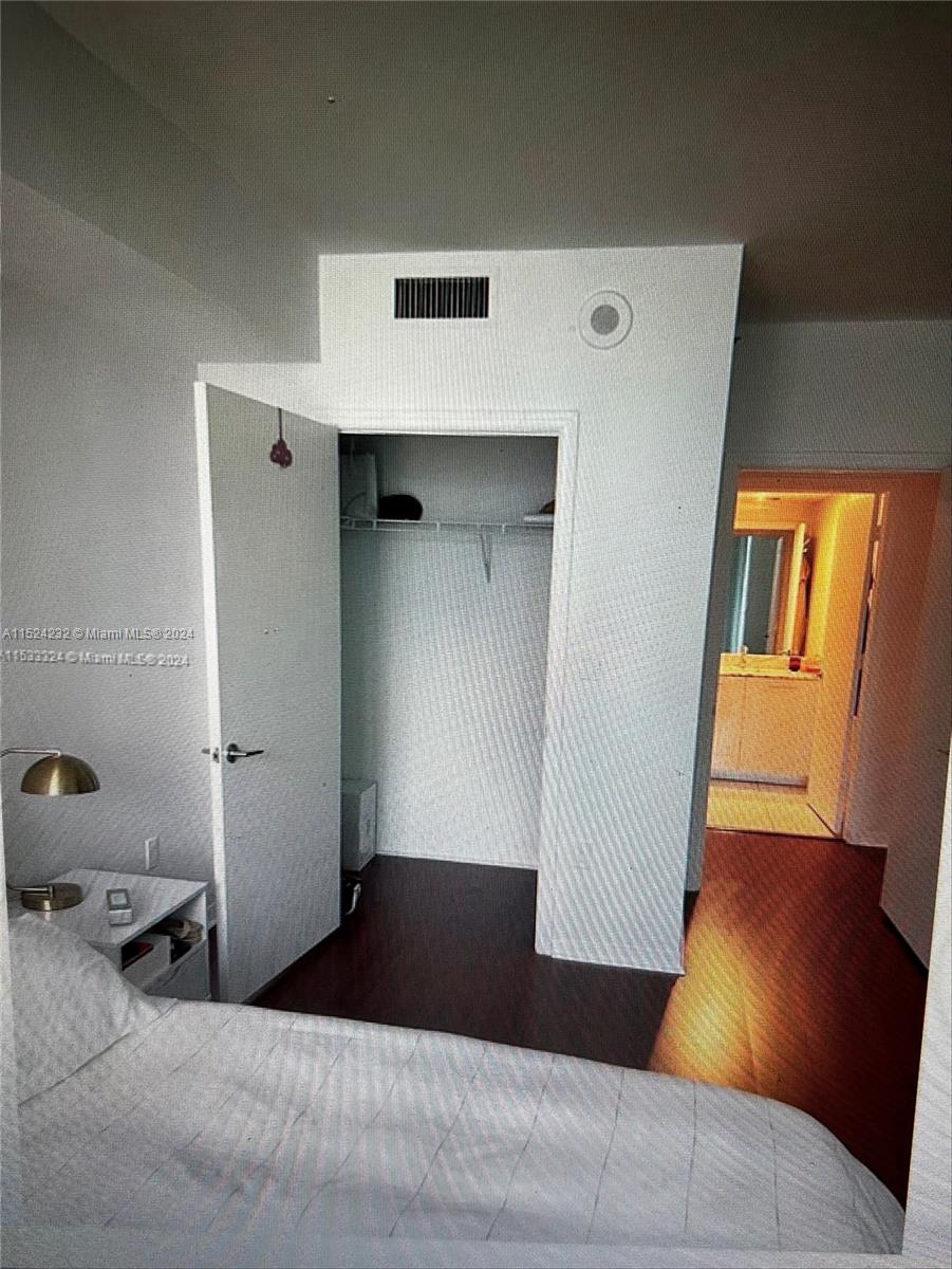 500 BRICKELL WEST CONDO - Residential Lease