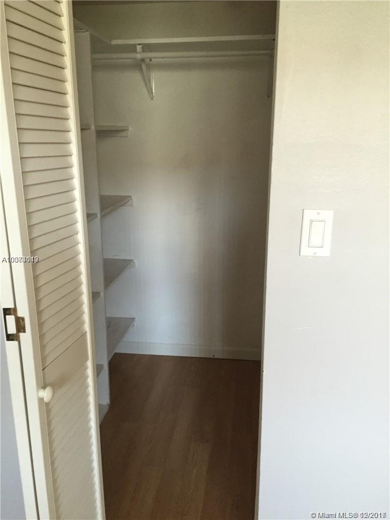 CROSS FOX CONDO - Residential Lease