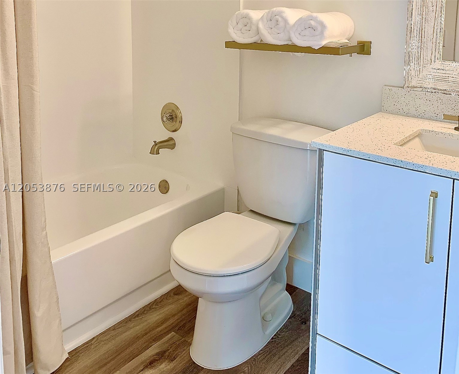 NEW HAMPTON AT CENTURY VI - Residential