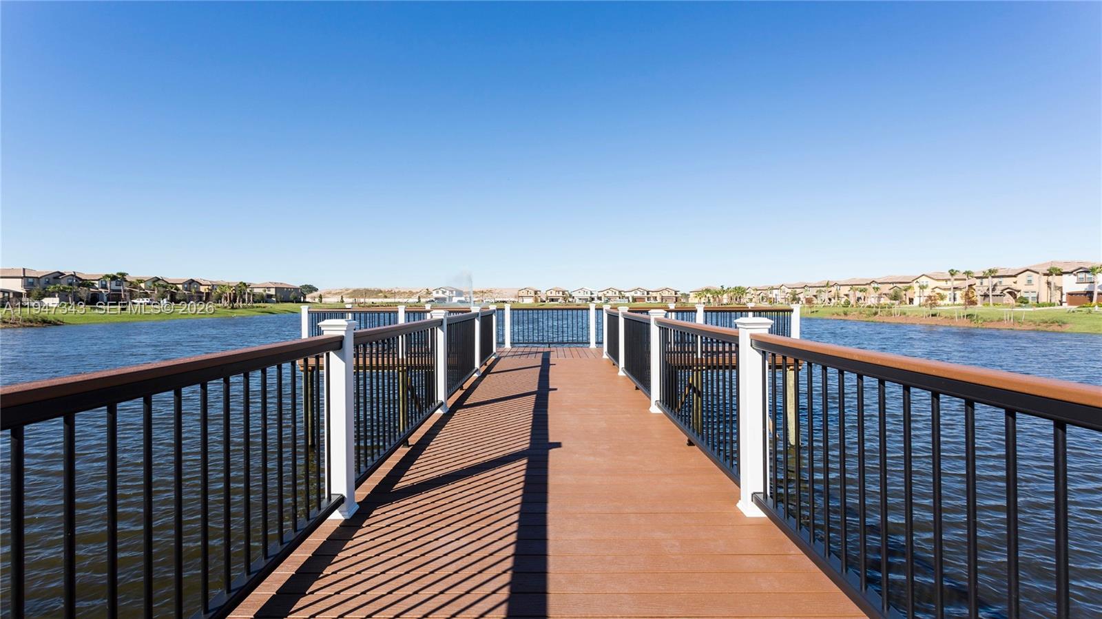 WINDSOR AT WESTSIDE - Residential
