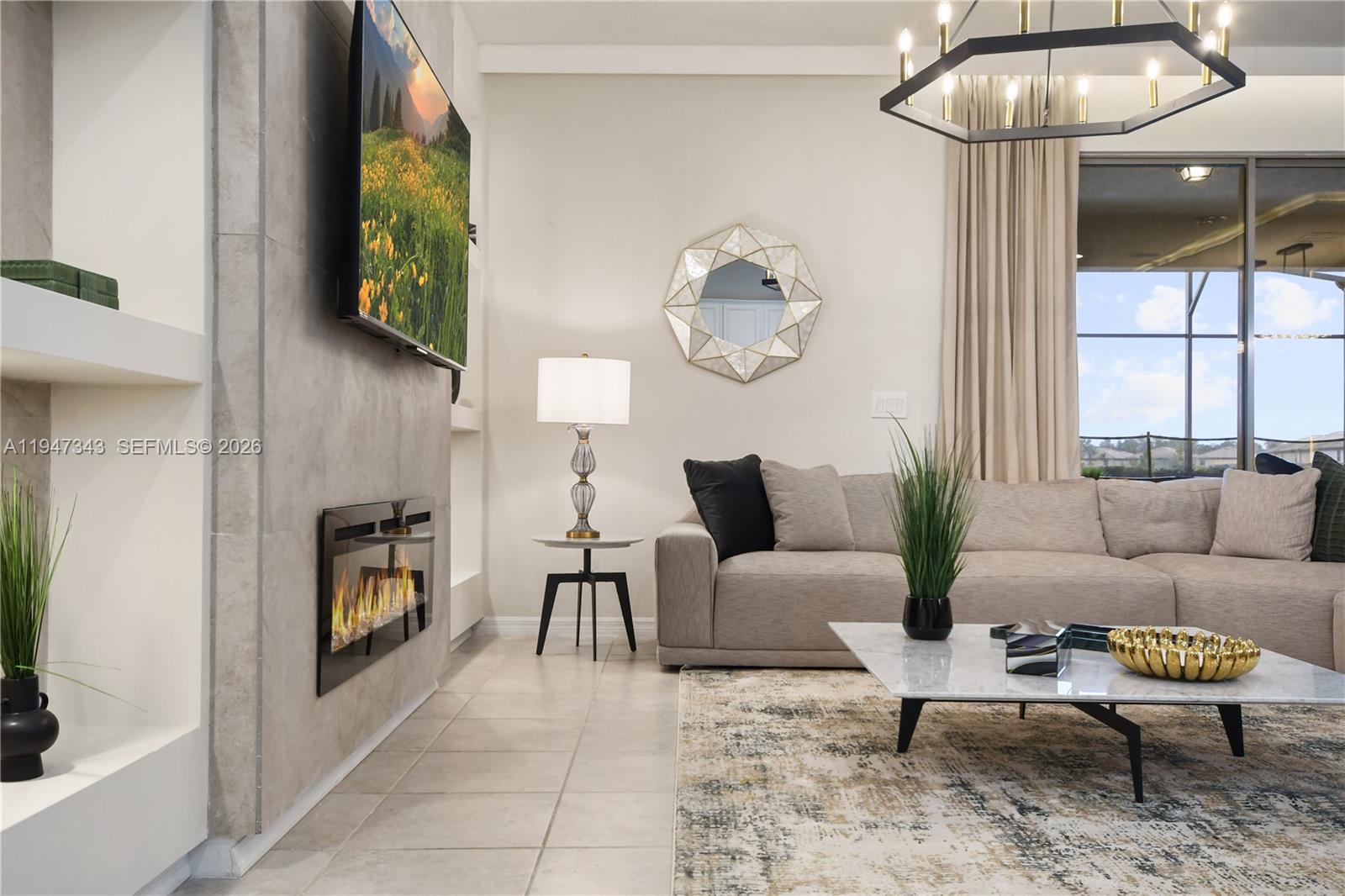 WINDSOR AT WESTSIDE - Residential