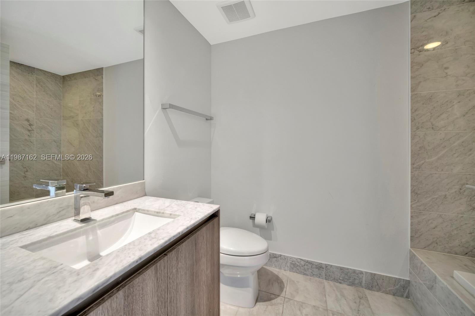 801 SMA RESIDENCES CONDO - Residential