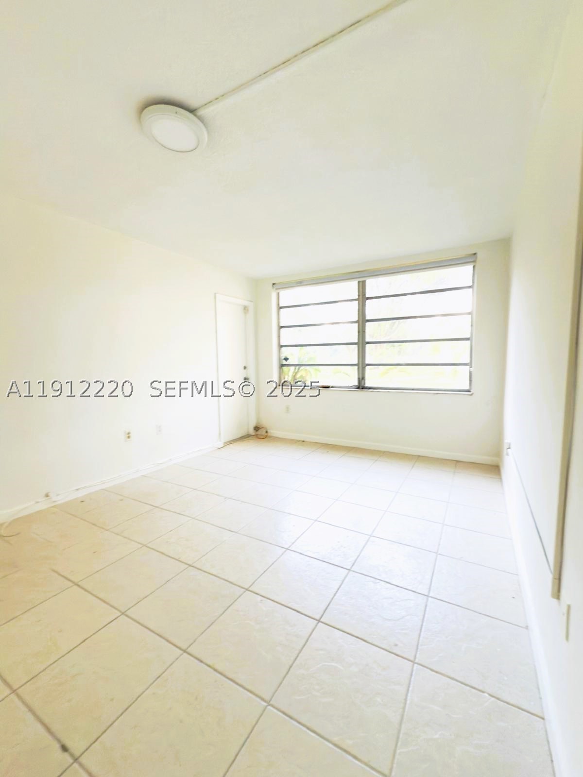ROLLING GREEN CONDO F - Residential