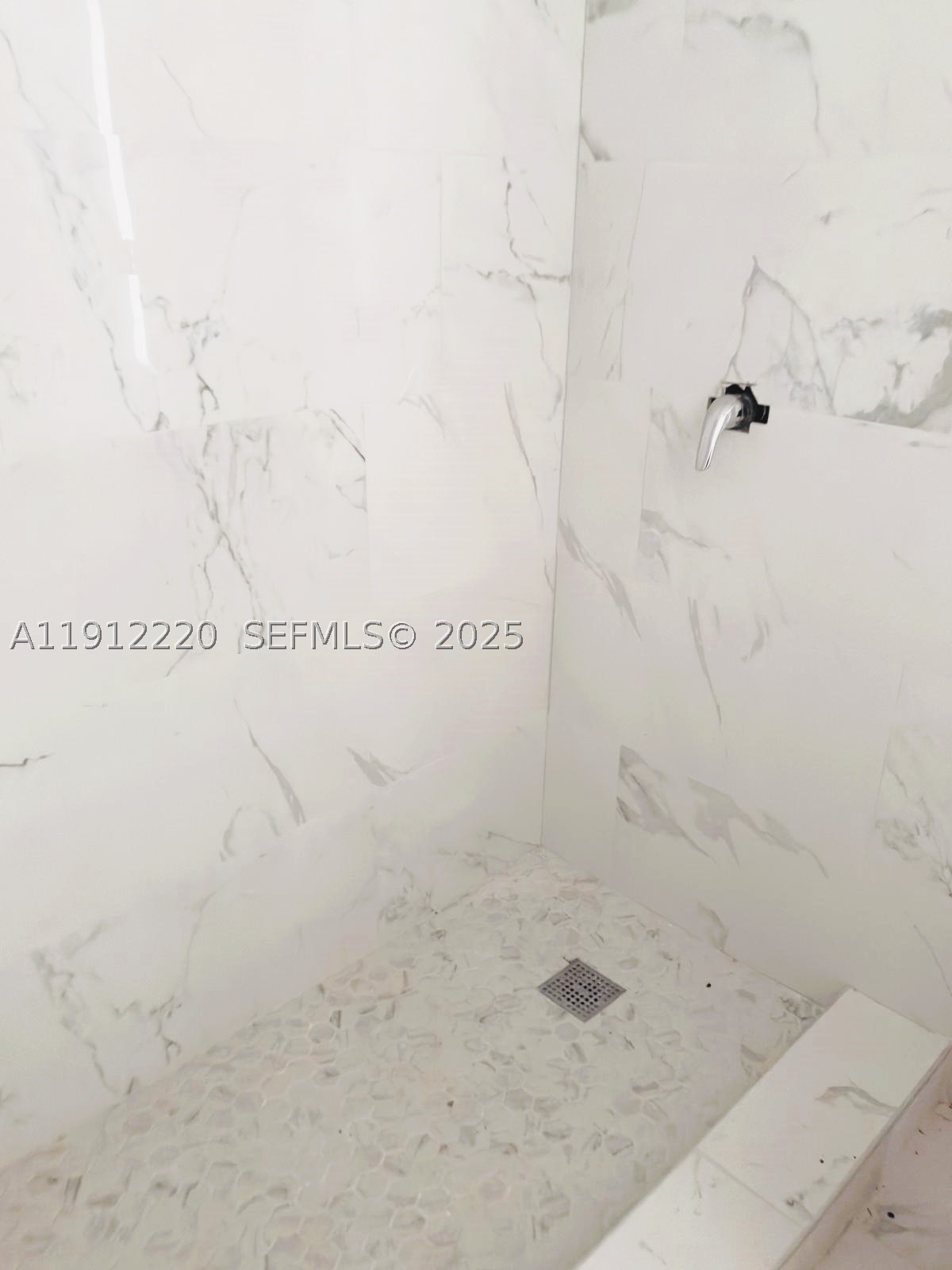 ROLLING GREEN CONDO F - Residential